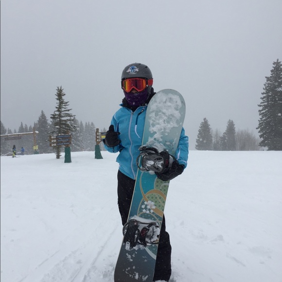 Meet your Posher, Lauren - Picture 4 of 4